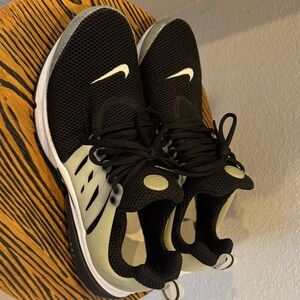 Nike Black and White Athletic Shoes